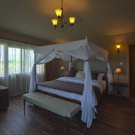Karibu Camps And Lodges Lions Paw Ngorongoro Karatu Exterior photo