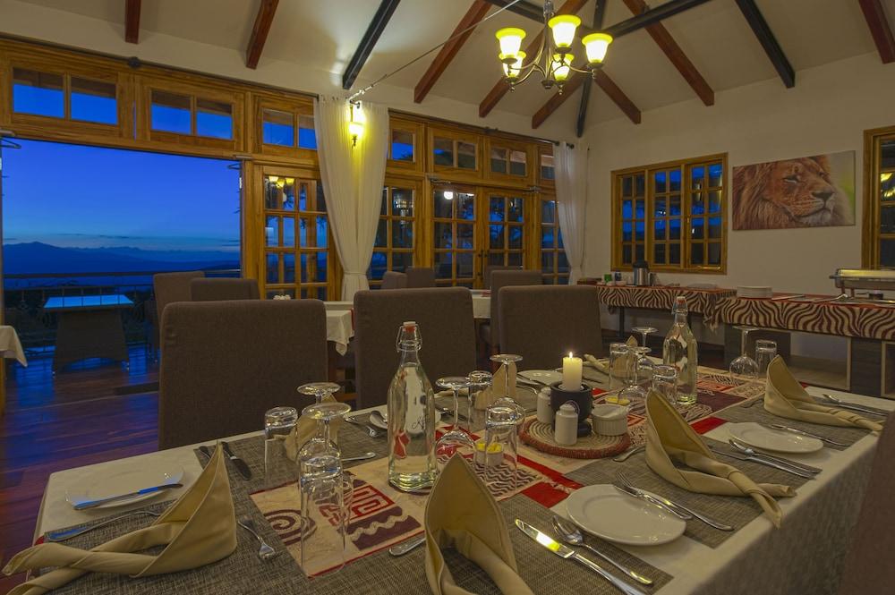 Karibu Camps And Lodges Lions Paw Ngorongoro Karatu Exterior photo